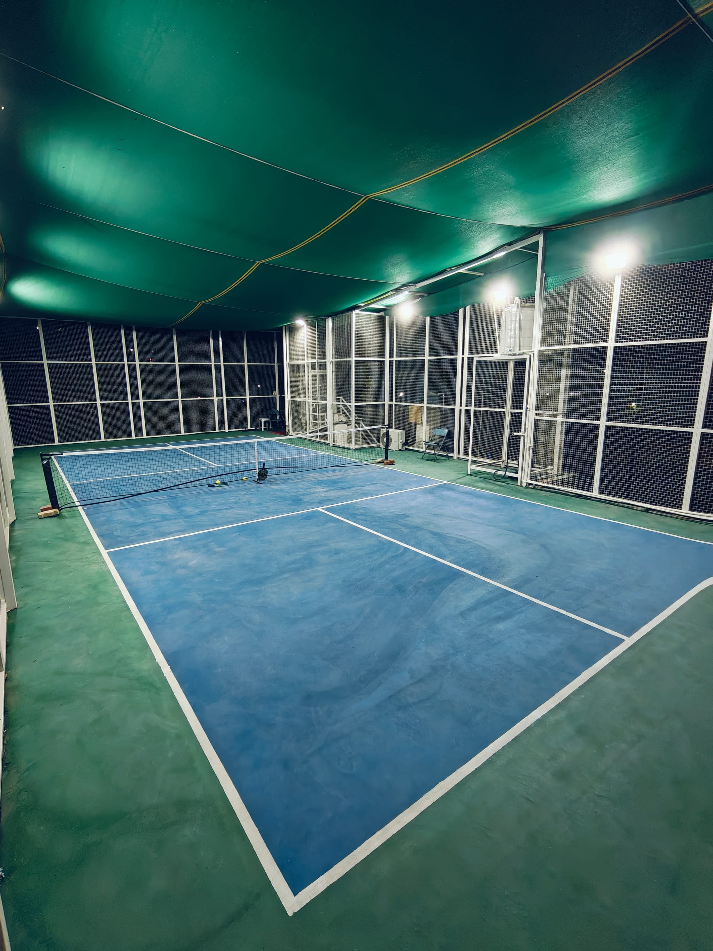 Side view of the pickleball court at Shah Pickleball Court, Amravati